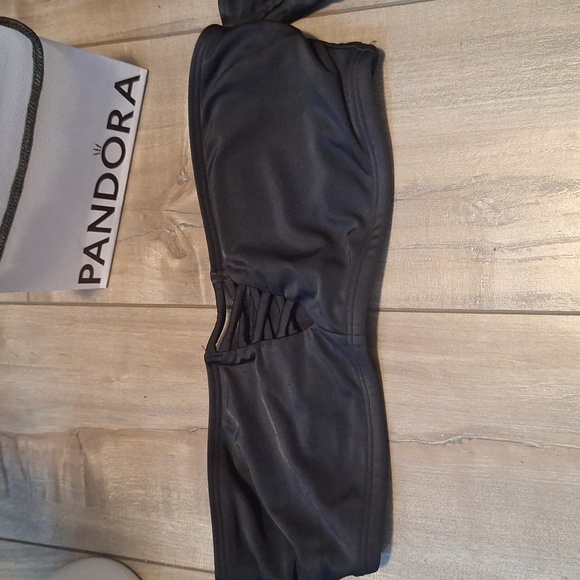 Hollister Swim Bikini Top - Picture 2 of 6